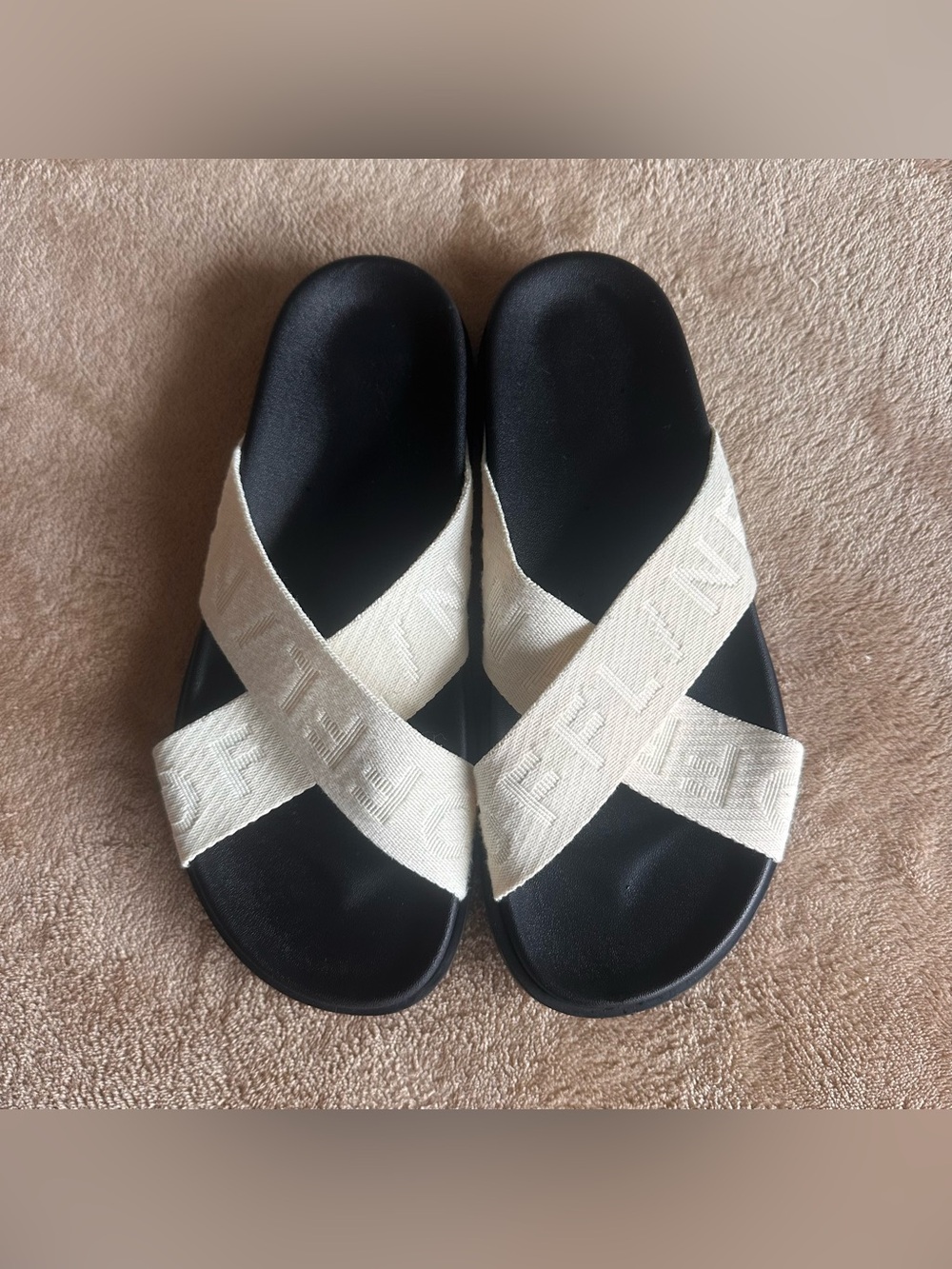 Women's OFFLINE by Aerie Criss Cross Slides Natural Cream Size 8